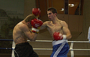 Boxen in der Bruno-Gehrke-Halle